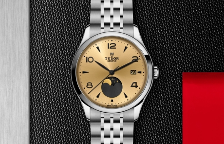 TUDOR 1926 displayed in a flat lay view emphasizing its design and craftsmanship.